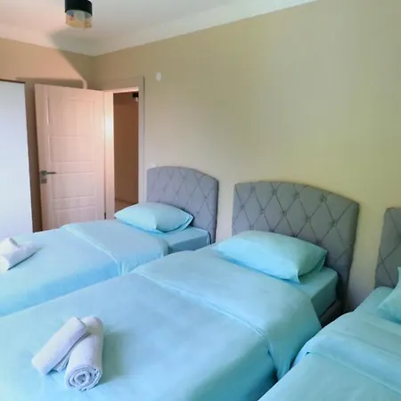 فيلة Luxury Nature Life *