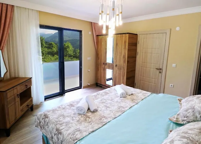 Luxury Nature Life Villa *